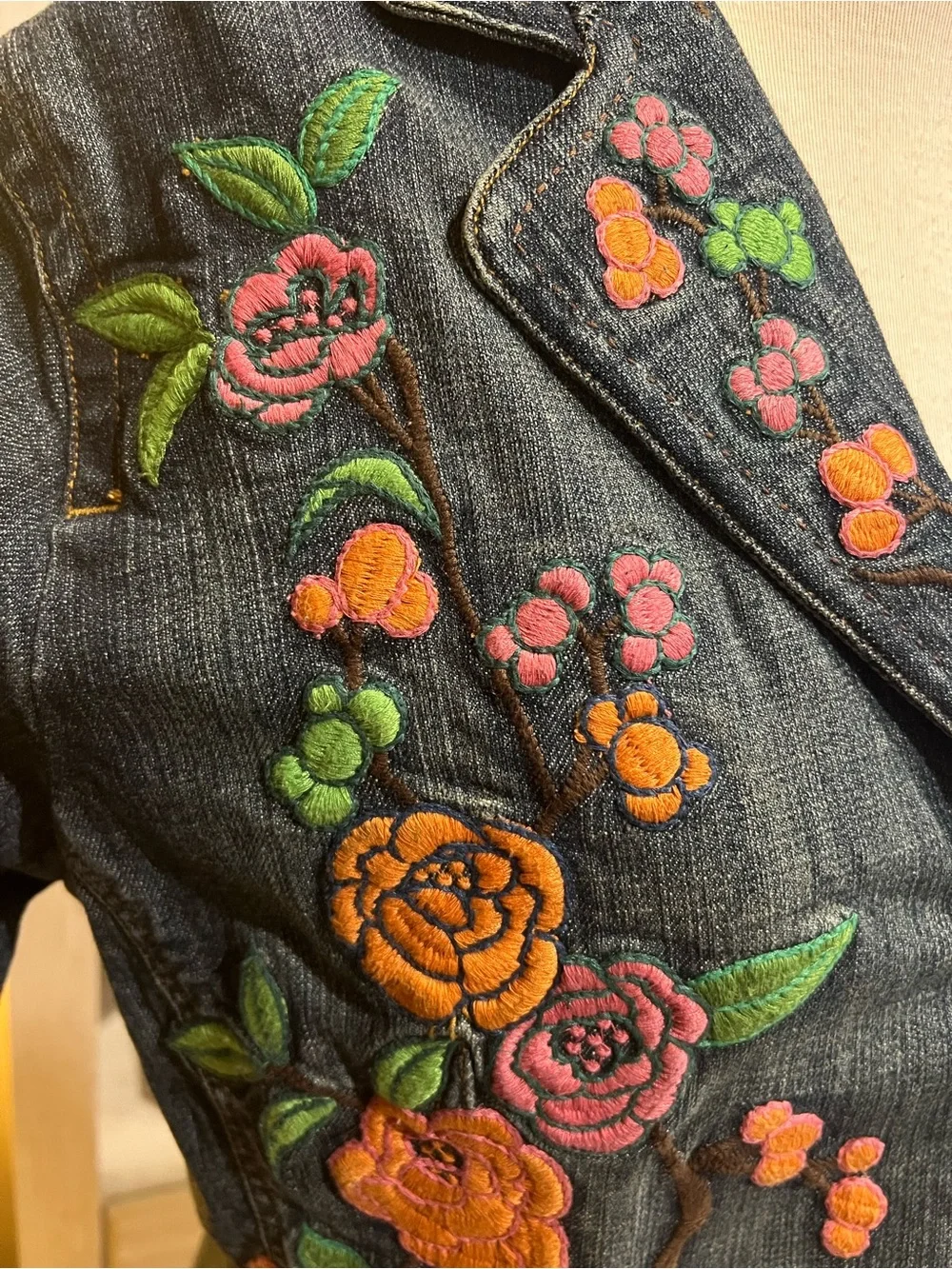 Embroidered Denim Jacket Floral Boho Blue Jean Coat Women’s size 14